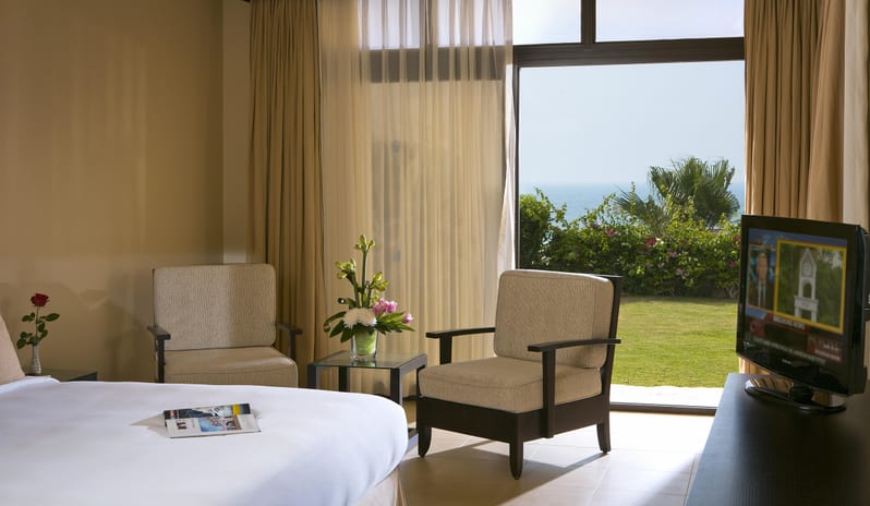 middle-east-holidays-ras-al-khaimah-the-cove-rotana-resort-garden view-one-bedroom-villa-garden-view